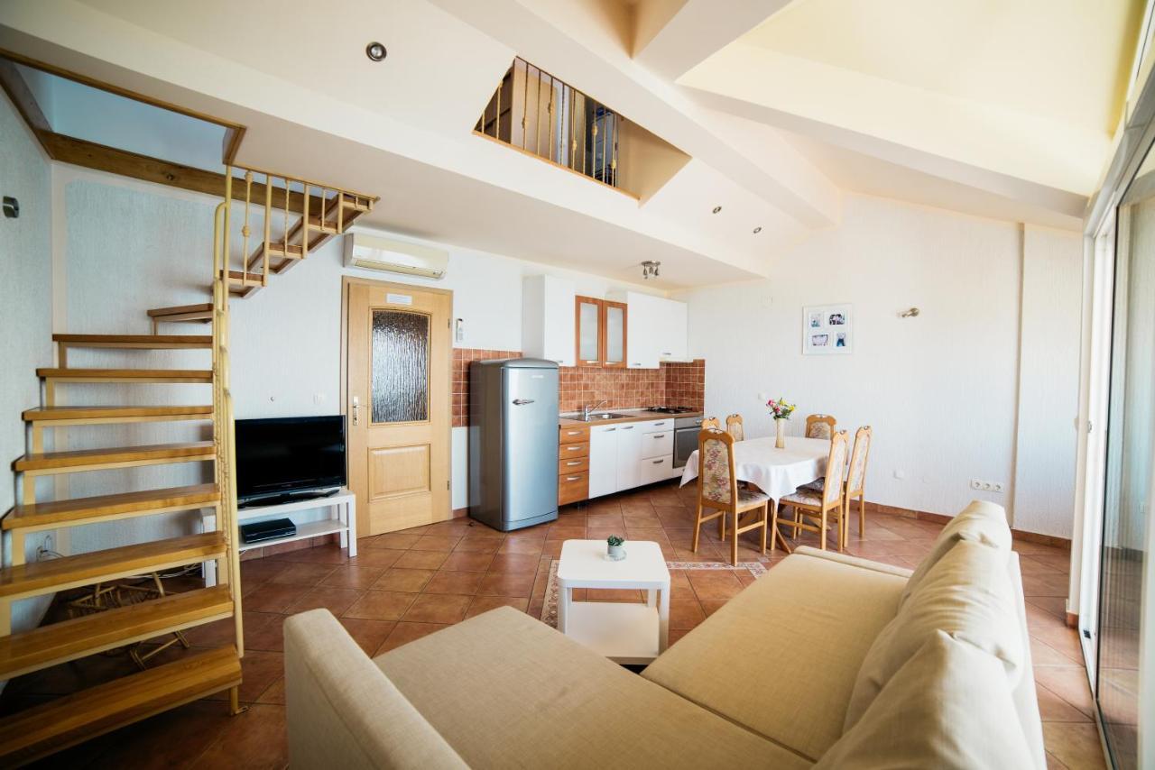 Apartment Selce 5206A 외부 사진
